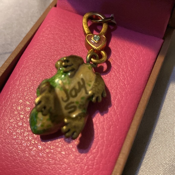 Vintage Frog Pendant - Picture 4 of 5